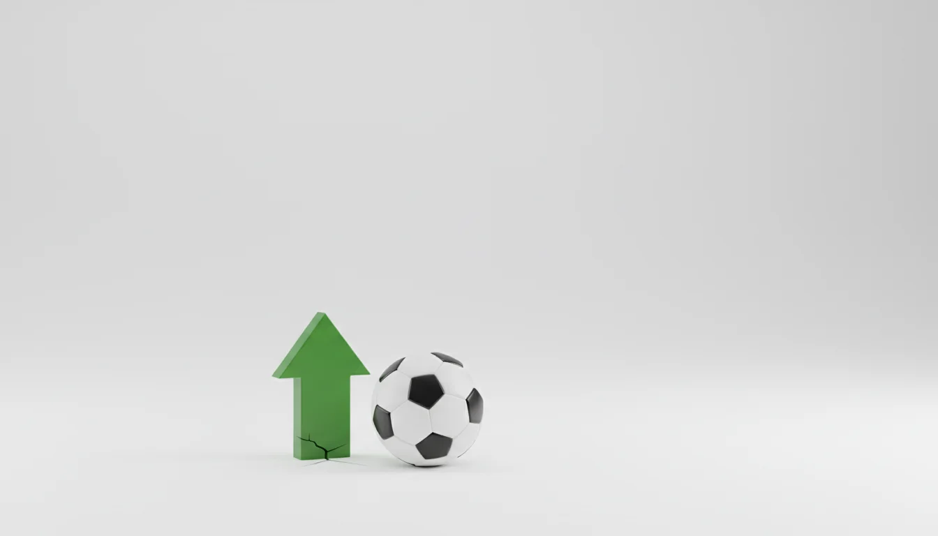 Flèche montante symbolisant une cote boostée à côté d'un ballon de football